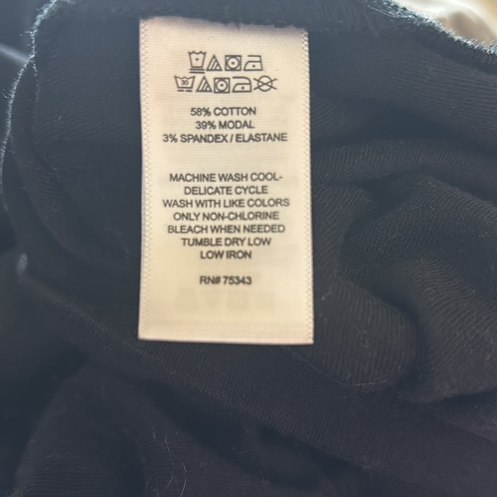 Jones & Co   Jones New York tshirt size large - Picture 4 of 4
